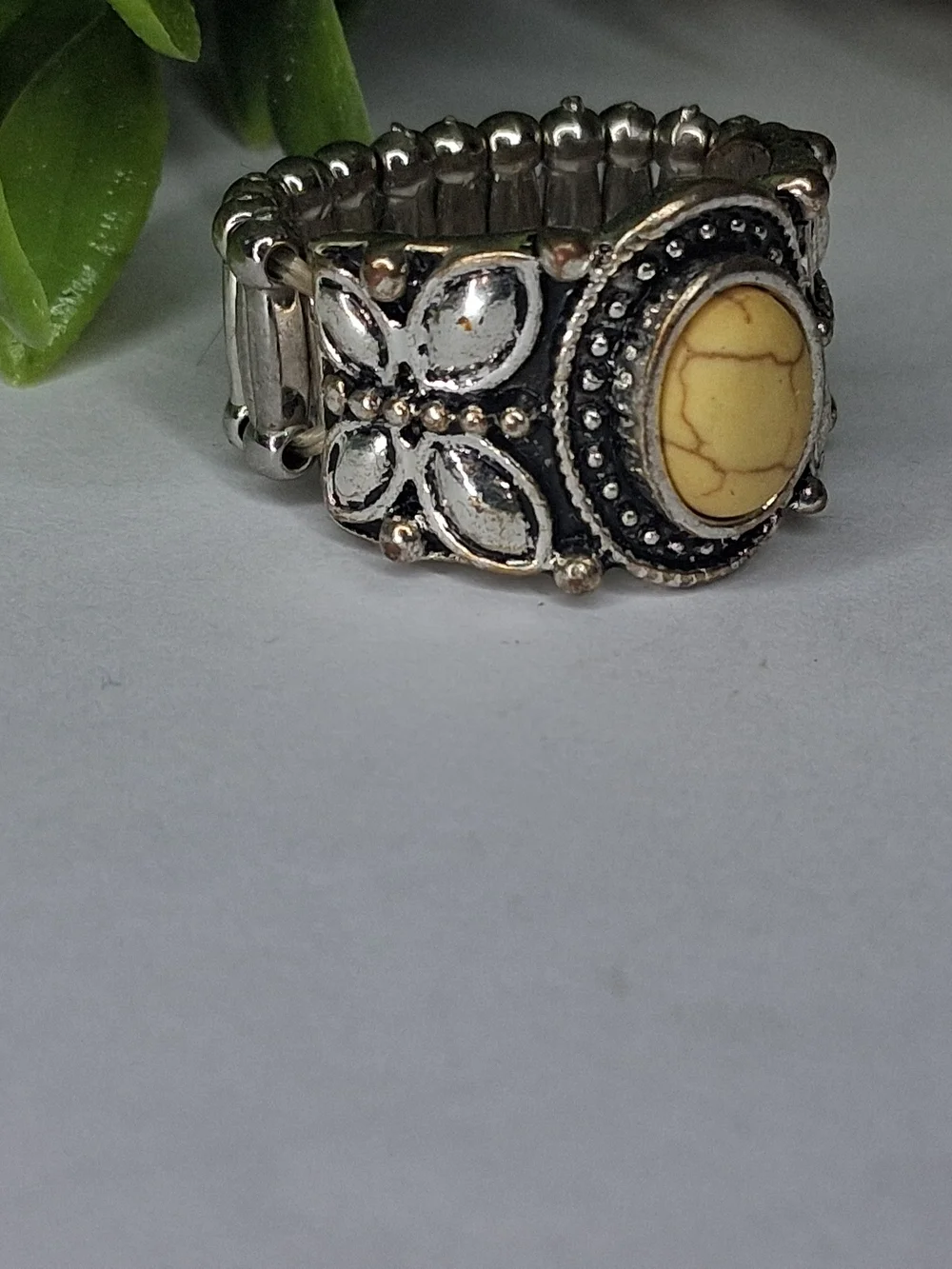 Yellow Crackled Srone Butterfly Engraved Ring